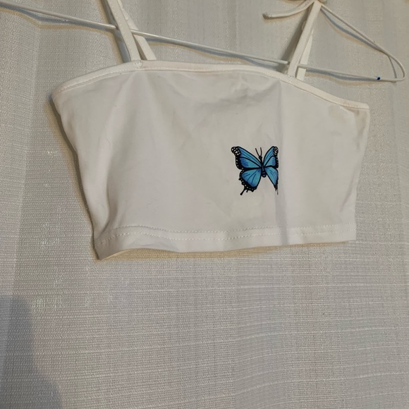 SHEIN super small butterfly crop top - Picture 2 of 2